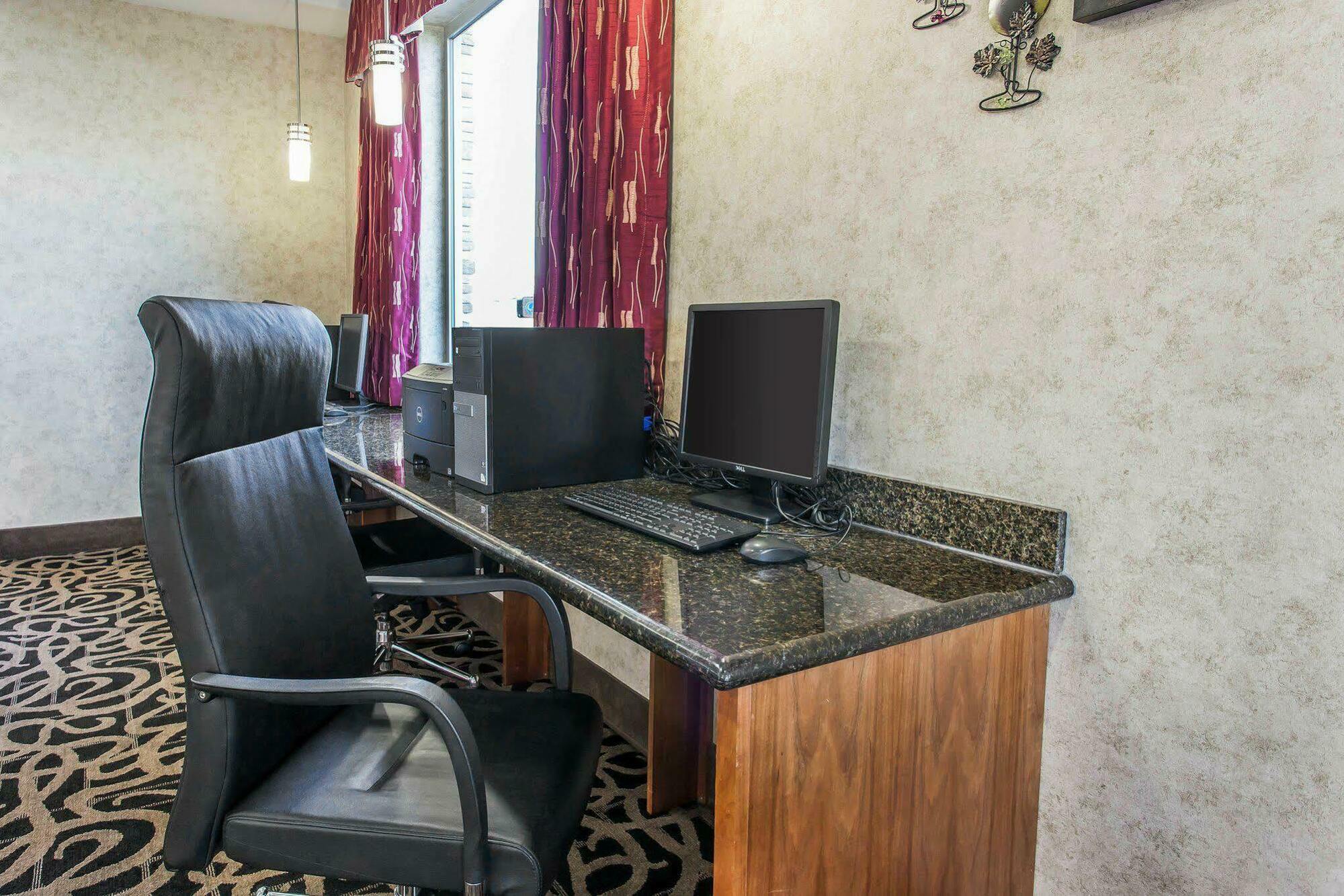 Comfort Suites Wenatchee Gateway Buitenkant foto